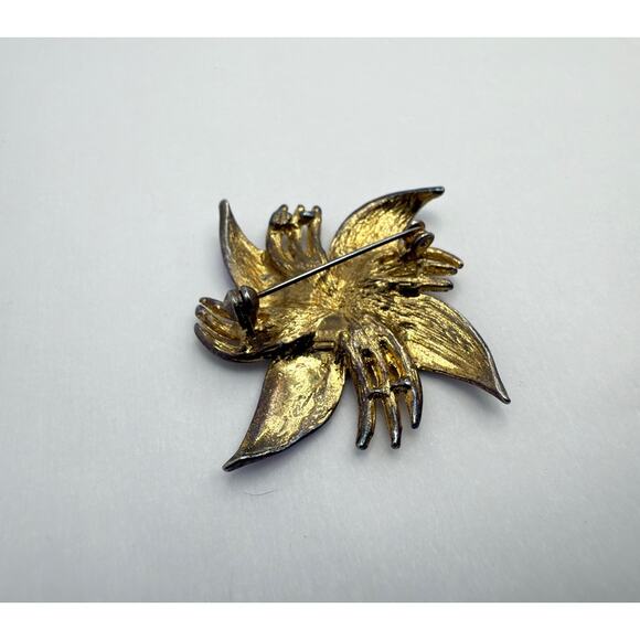 Vintage 70s Sculptural Flower Brooch Purple Enamel & Gold Tone Statement Pin - Picture 7 of 9